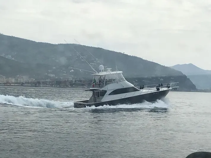 Yellowfin Yacht Photos Pics Viking 54 Convertible running