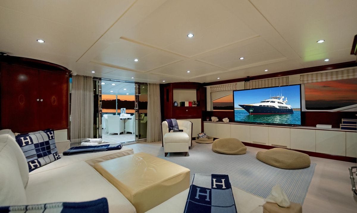 2003 Benetti 115 