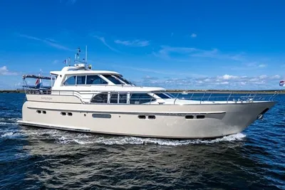 2011 Van den Hoven Exclusive 1600