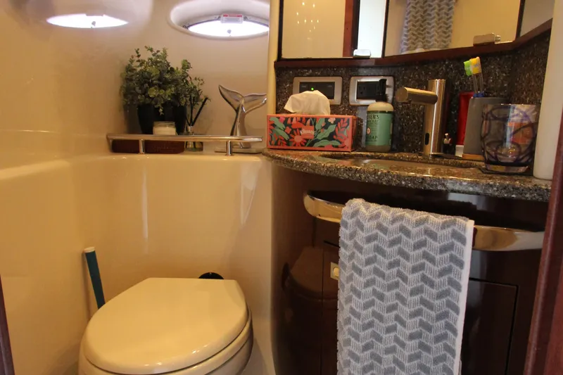  Yacht Photos Pics Luxurious bathroom in 2008 Sea Ray 44 Sundancer yacht with modern amenities.