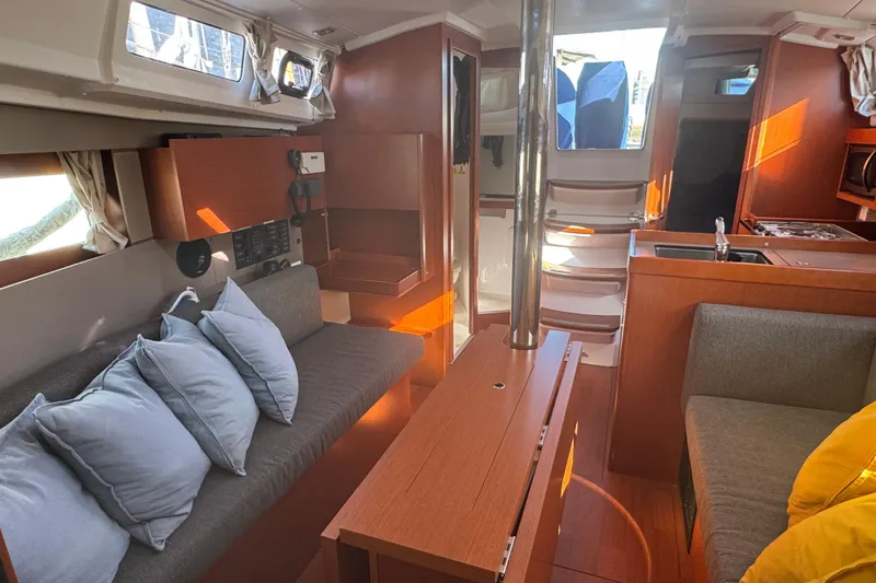 Viento Yacht Photos Pics Interior of 2018 Beneteau Oceanis 35.1 sailboat with cozy seating and modern design.