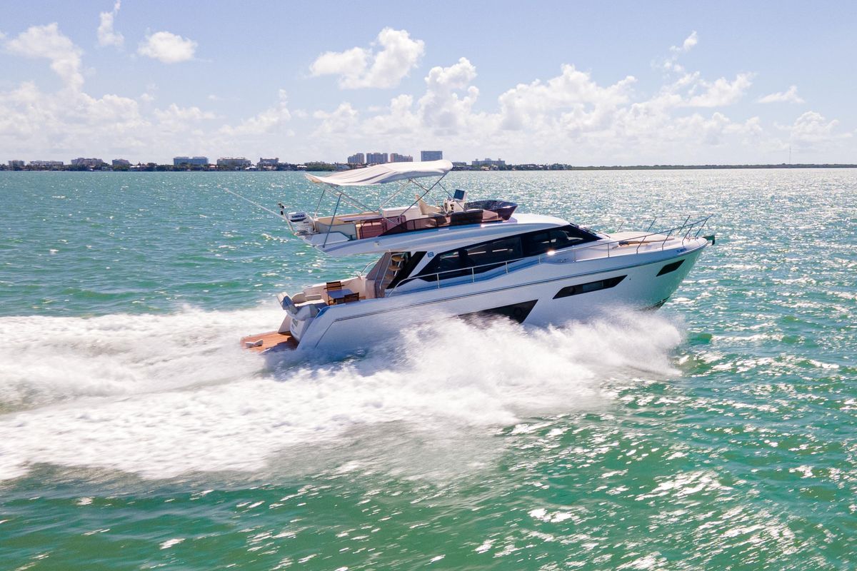 2022 Ferretti Yachts 50 