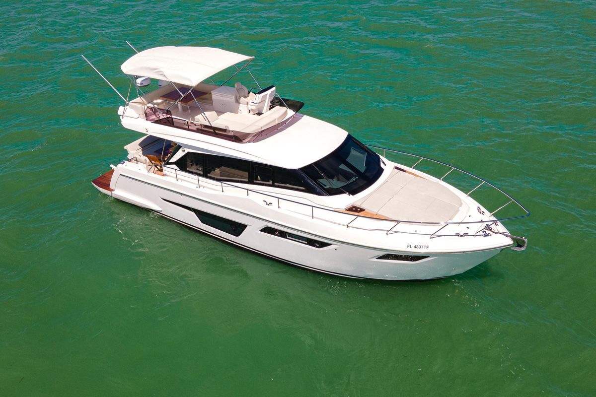 2022 Ferretti Yachts 50 
