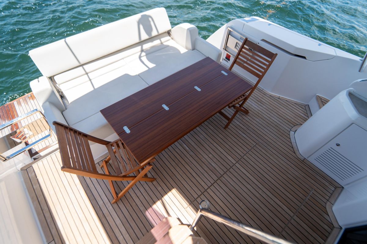 2022 Ferretti Yachts 50 