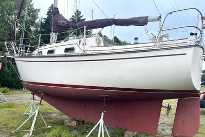 Island Packet 27 Cutter