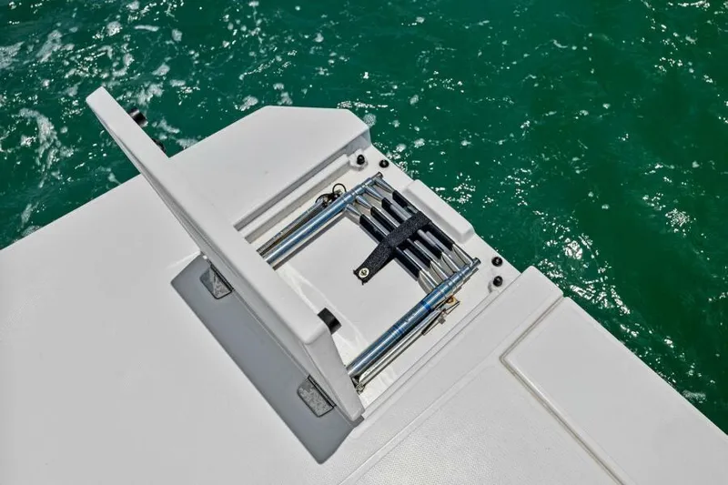 Mint 2 Bee Yacht Photos Pics Swim Platform