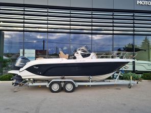 2018 Ranieri NEXT 240 SH with YAMAHA F300