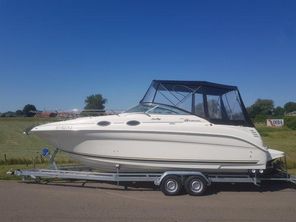 1999 Sea Ray 260 DA Sundancer