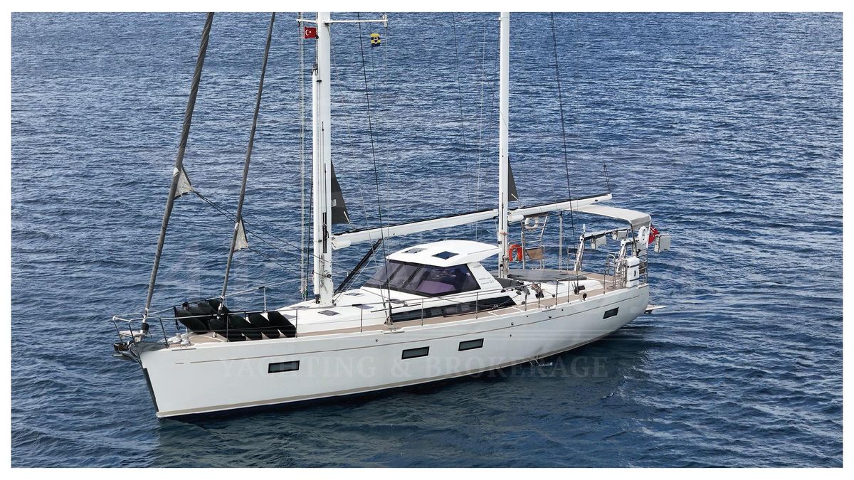 2015 Amel 56 
