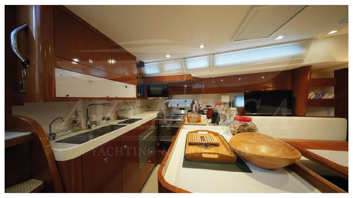 2015 Amel 56 