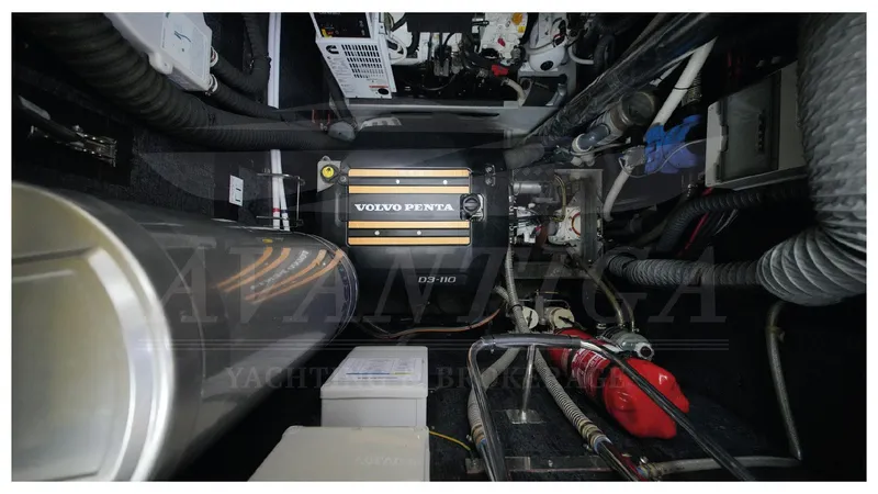  Yacht Photos Pics AMEL 55