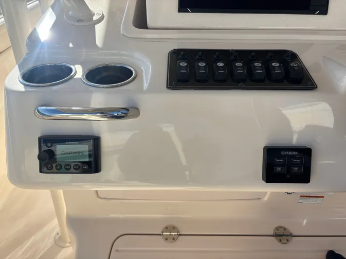  Yacht Photos Pics 2020 GRADY-WHITE 336 CANYON - Image 32