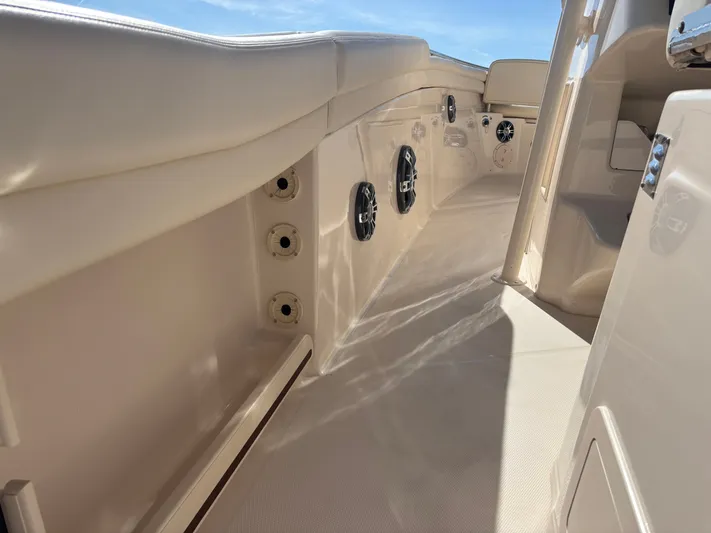  Yacht Photos Pics 2020 GRADY-WHITE 336 CANYON - Image 43