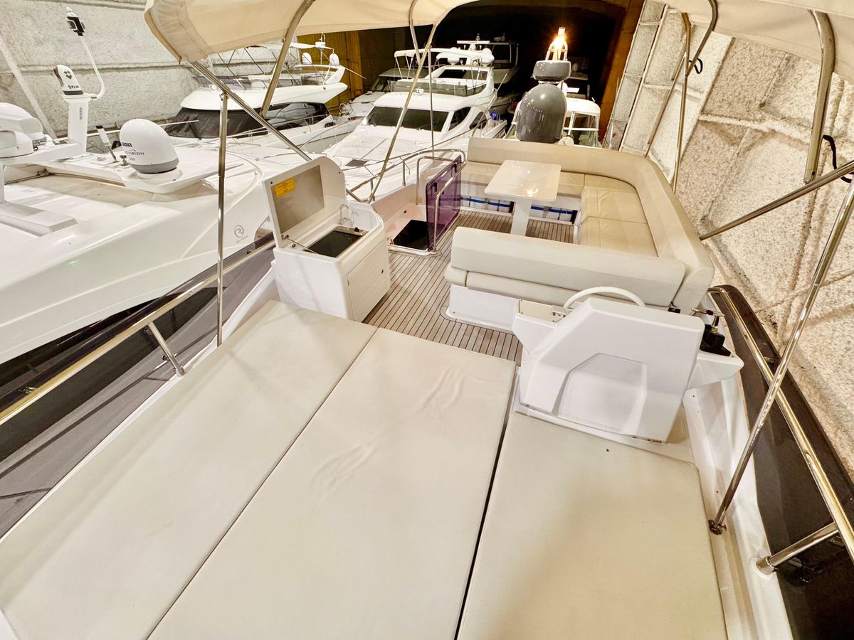 2022 Ferretti Yachts 57 