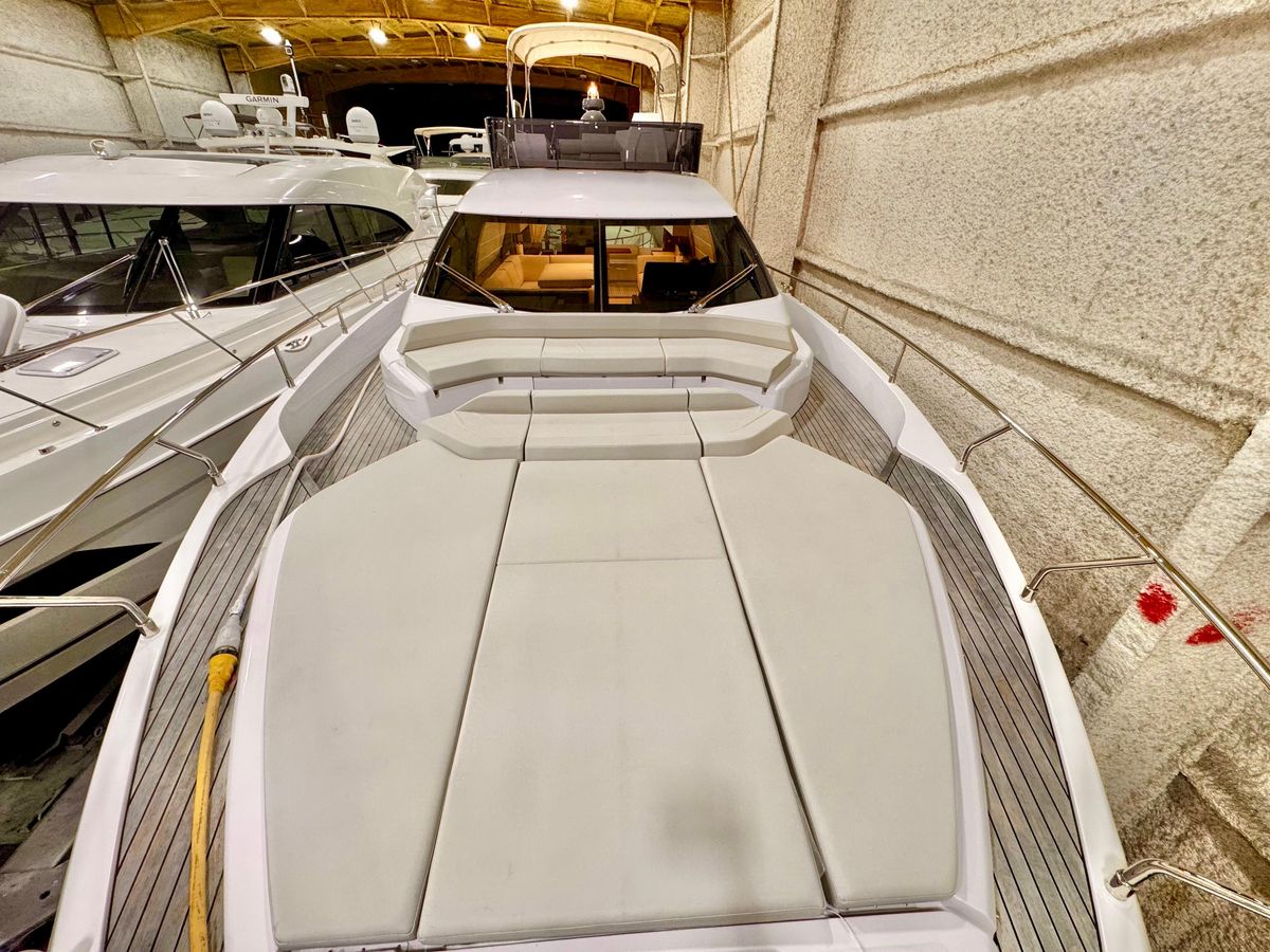 2022 Ferretti Yachts 57 