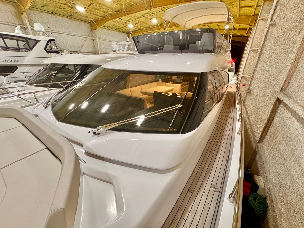 2022 Ferretti Yachts 57 