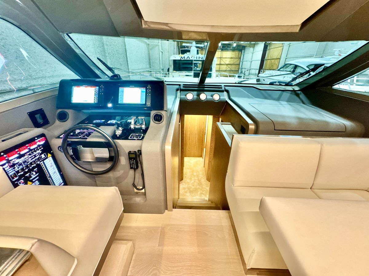 2022 Ferretti Yachts 57 