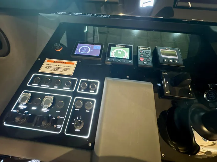 Time To Fly Yacht Photos Pics 