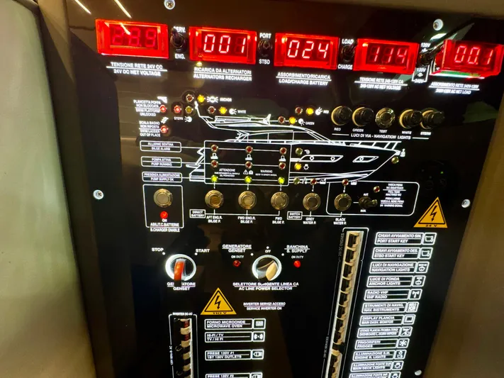 Time To Fly Yacht Photos Pics 