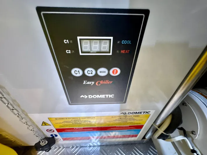 Time To Fly Yacht Photos Pics 