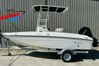 Bayliner Trophy T18