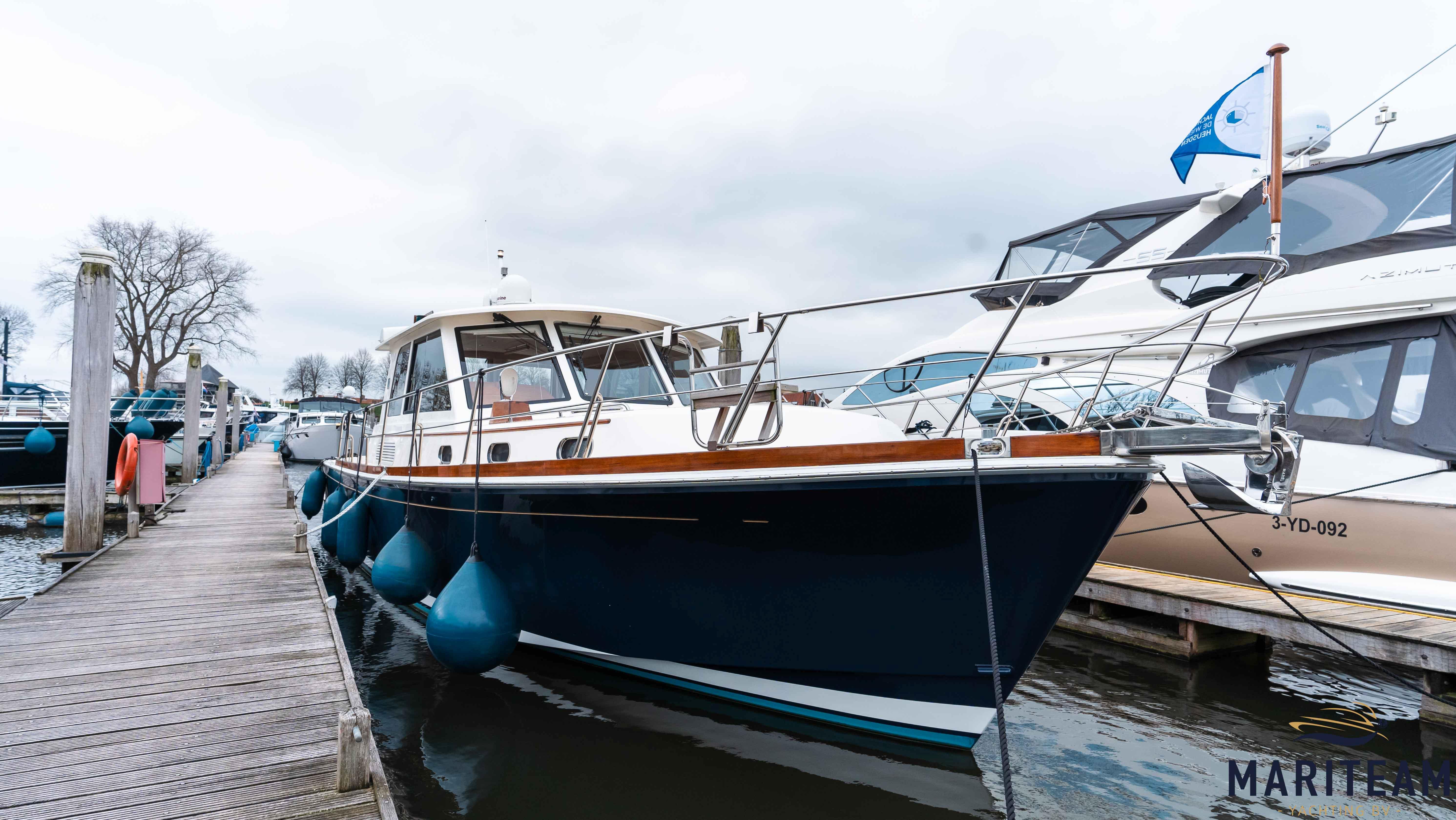 2007 Grand Banks Eastbay 45 Motor Yachts for sale YachtWorld