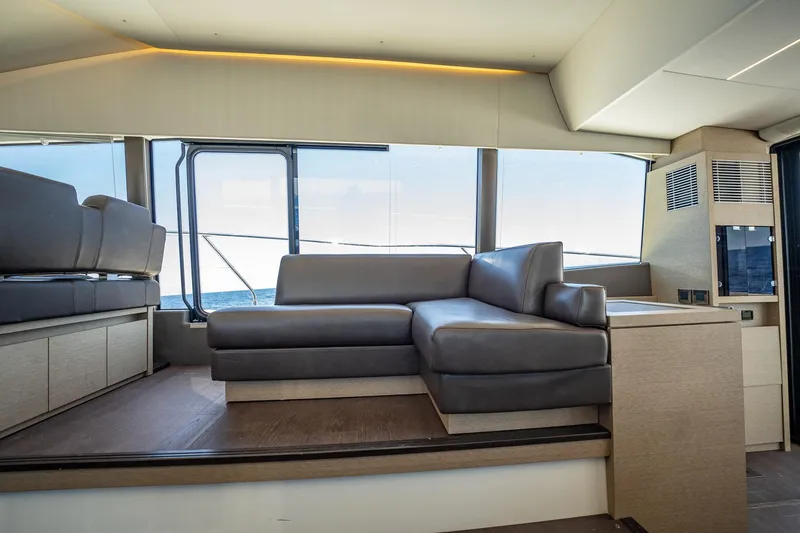 Aura Yacht Photos Pics 