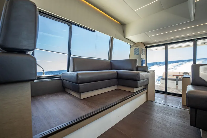 Aura Yacht Photos Pics 