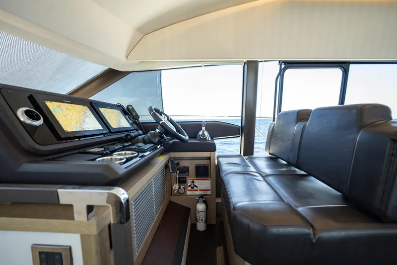 Aura Yacht Photos Pics 