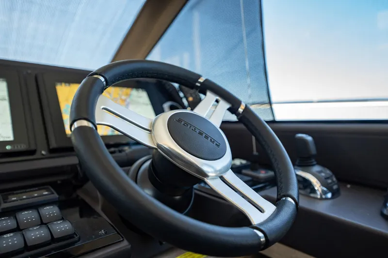 Aura Yacht Photos Pics 