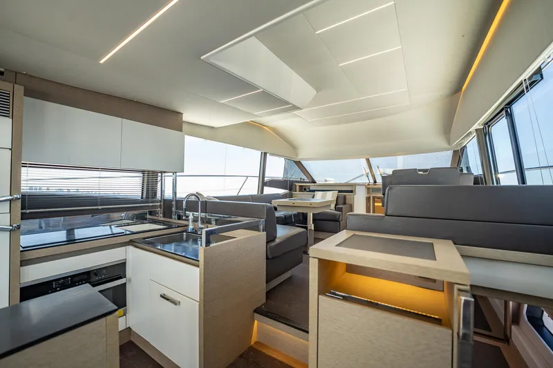 Aura Yacht Photos Pics 