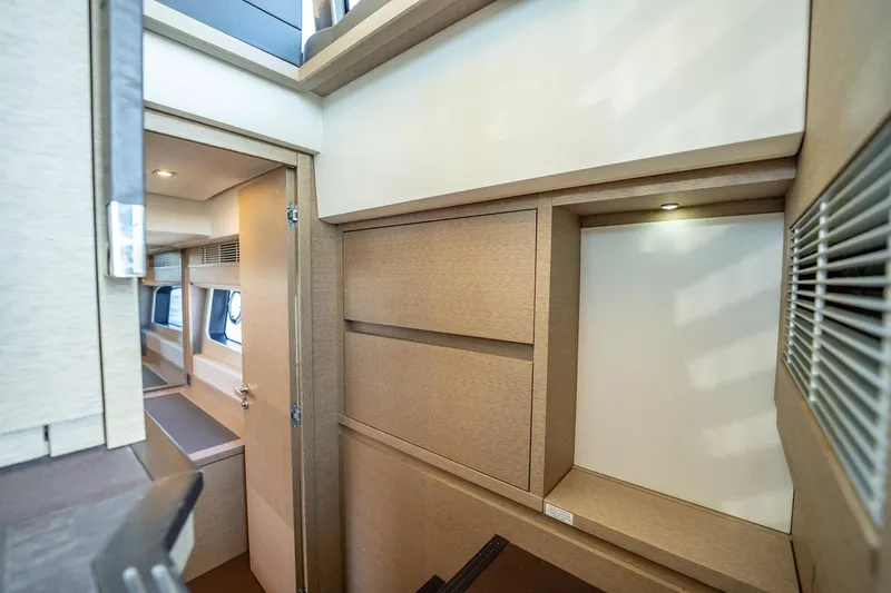 Aura Yacht Photos Pics 