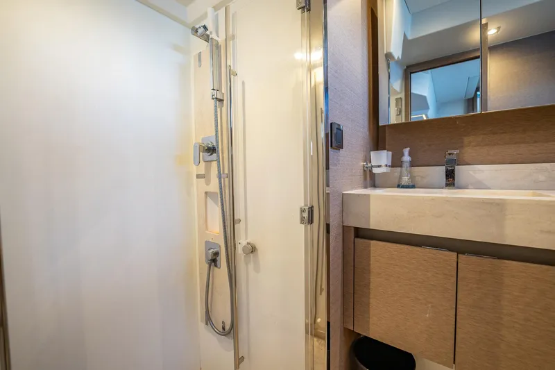 Aura Yacht Photos Pics 