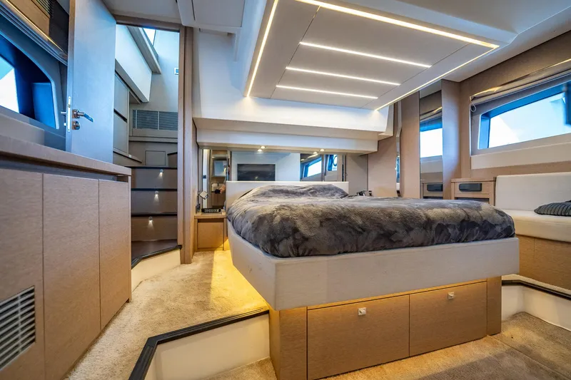 Aura Yacht Photos Pics 