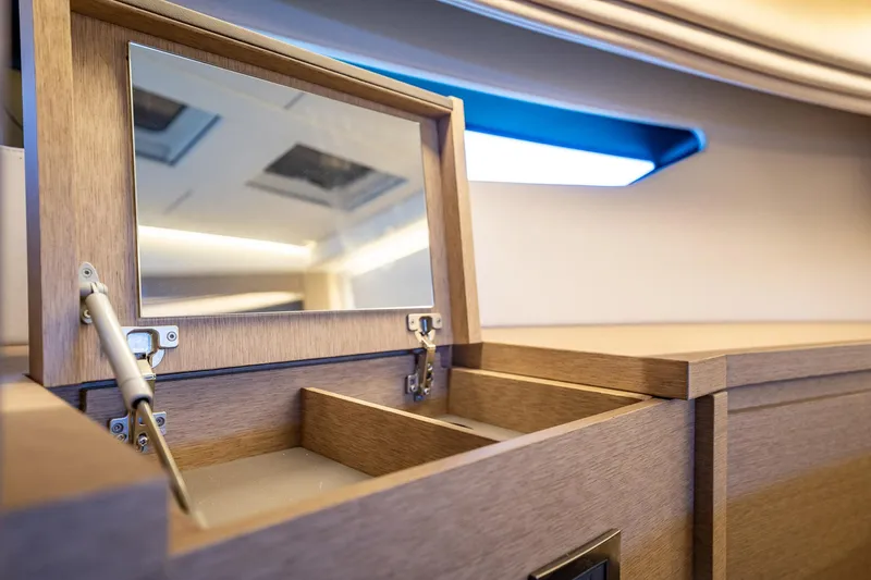 Aura Yacht Photos Pics 