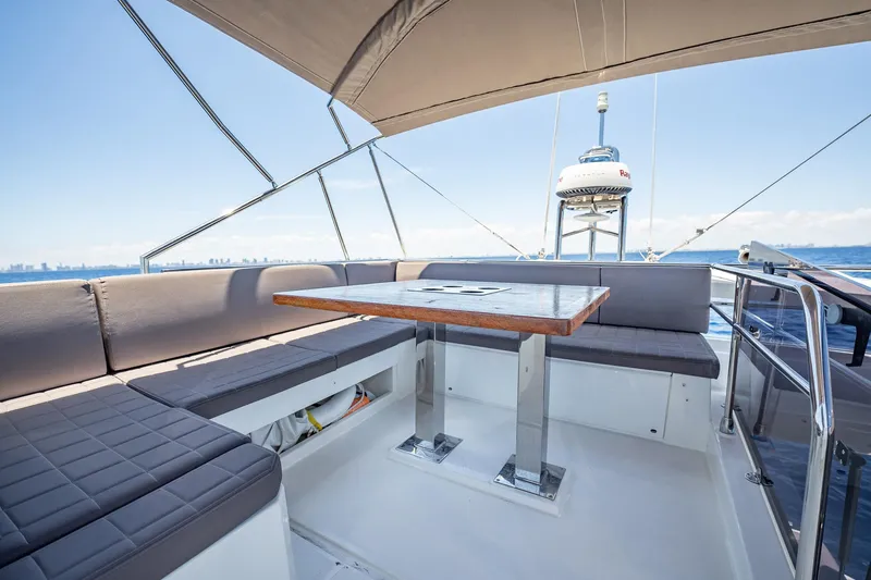 Aura Yacht Photos Pics 