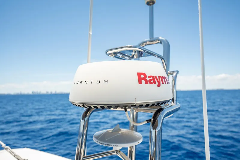 Aura Yacht Photos Pics 