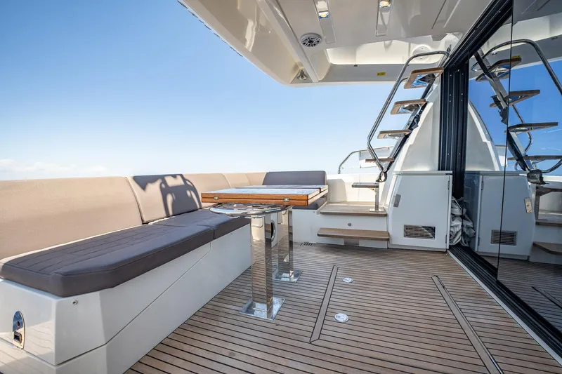 Aura Yacht Photos Pics 