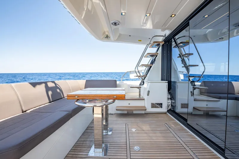 Aura Yacht Photos Pics 