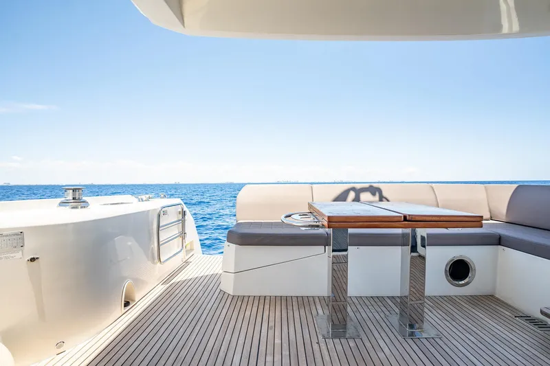 Aura Yacht Photos Pics 