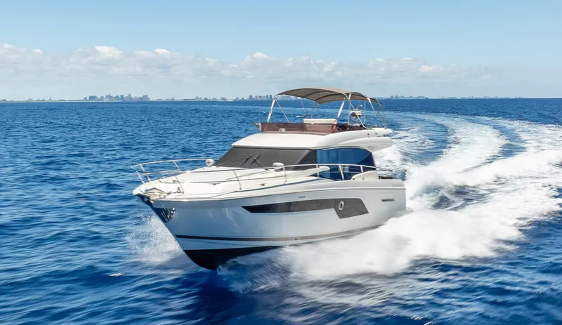 Aura Yacht Photos Pics 