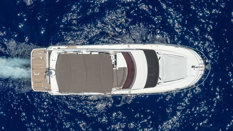 Aura Yacht Photos Pics 