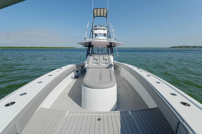 Outnumbered Yacht Photos Pics Freeman 37 Outnumbered- Bow Seating