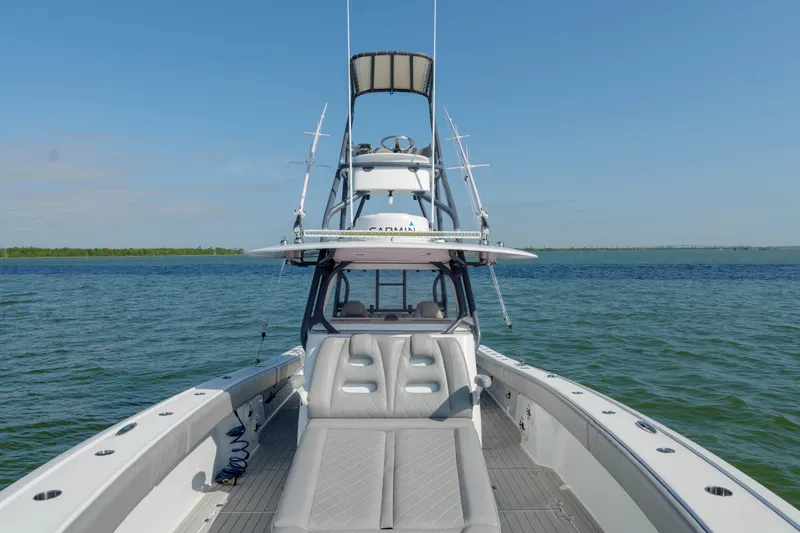 Outnumbered Yacht Photos Pics Freeman 37 Outnumbered- Bow Seating