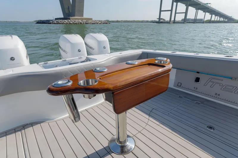 Outnumbered Yacht Photos Pics Freeman 37 Outnumbered- Rocket Launcher