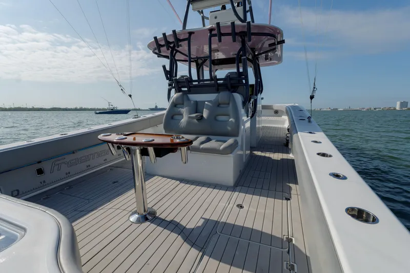 Outnumbered Yacht Photos Pics Freeman 37 Outnumbered-  Cockpit