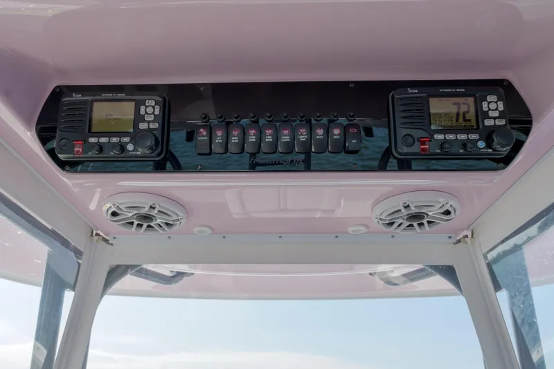 Outnumbered Yacht Photos Pics Freeman 37 Outnumbered-  T-Top