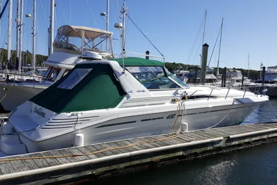 Sea Ray 400 Express Cruiser
