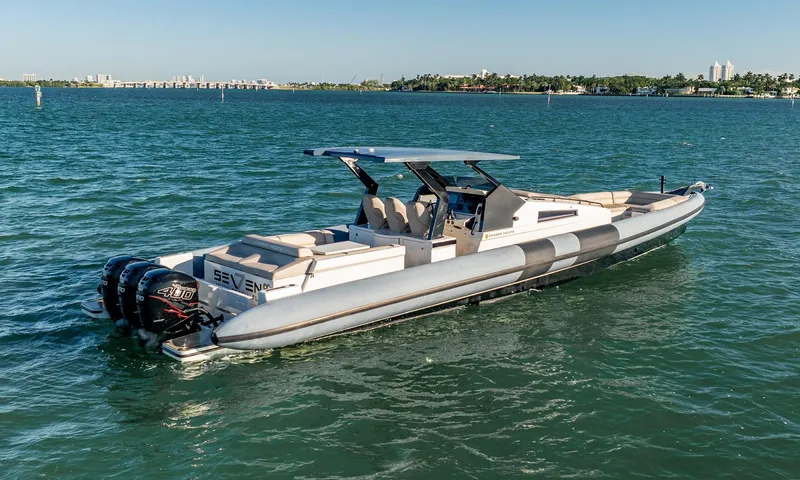 Se7en Yacht Photos Pics 