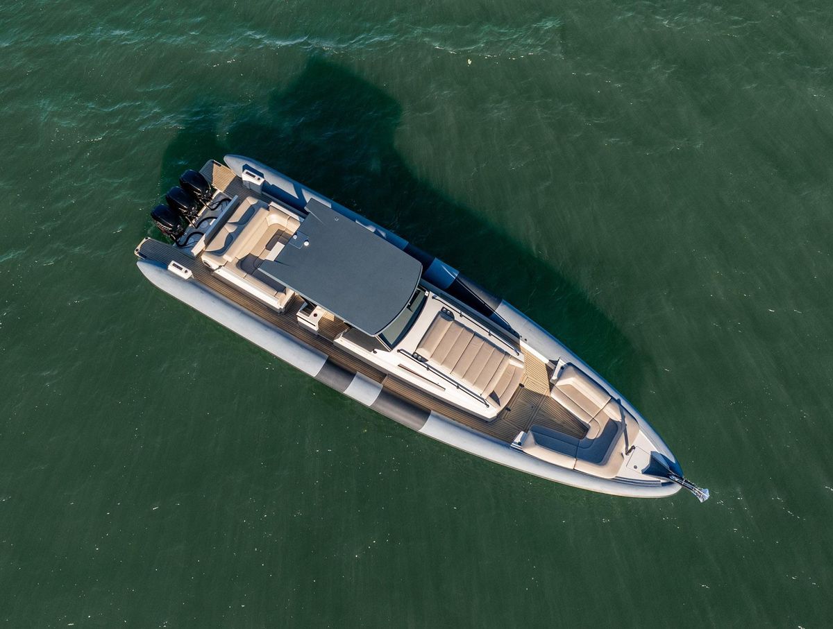 2019 Chaser 52 